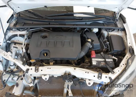 2015 Toyota Corolla S Premium z USA, uszkodzony, nr VIN 5YFBURHE4FP365734